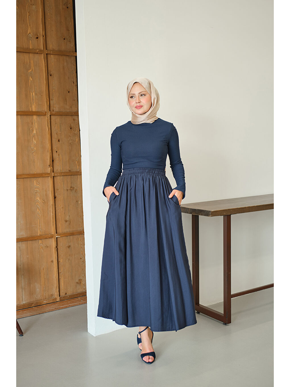 Kadın Kırışık Kloş Etek Lacivert-4