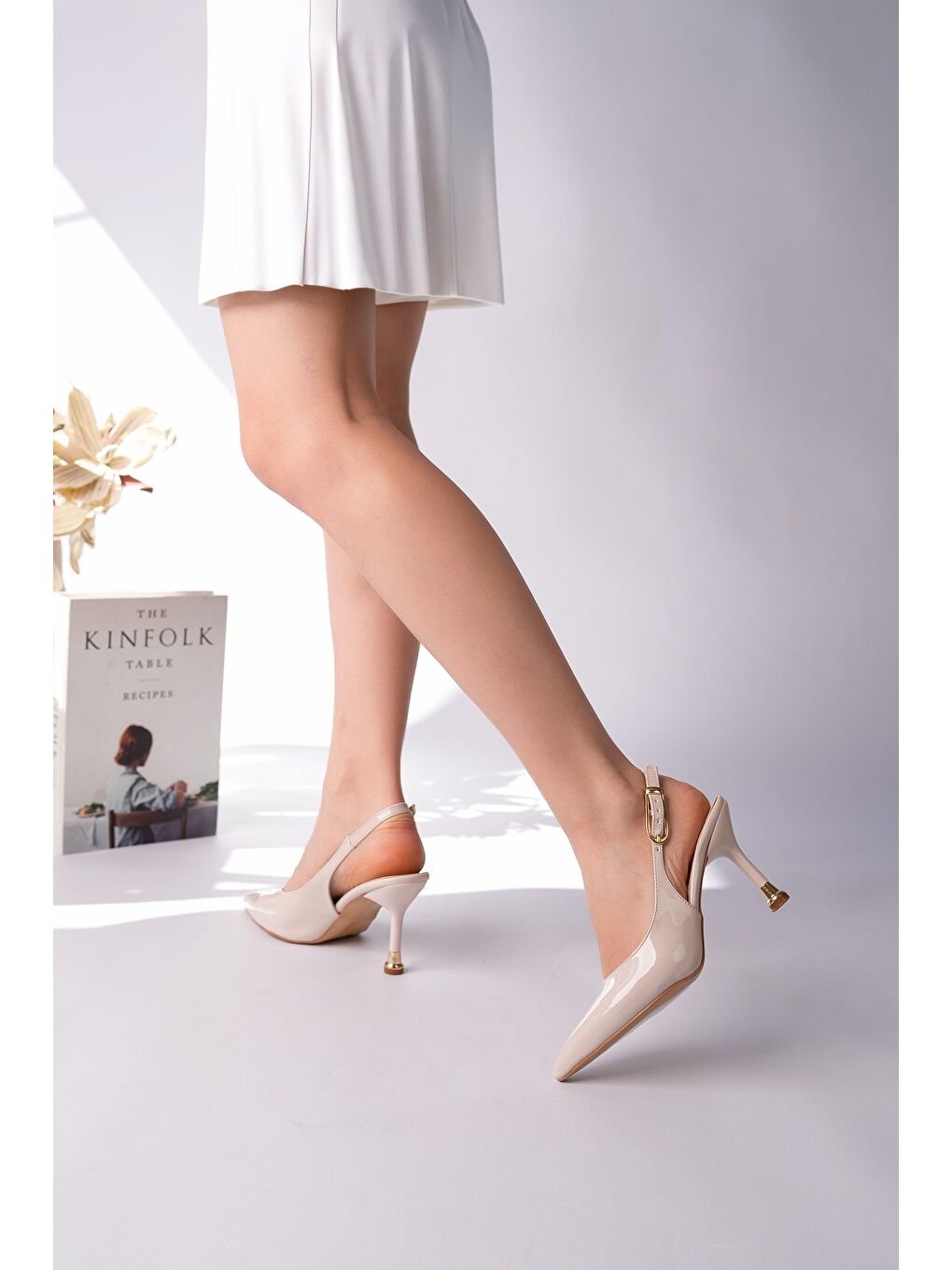 Bej CHİC Sivri Burun Arkası Açık Kadın Topuklu Ayakkabı-4