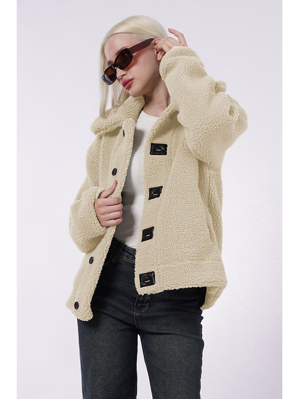 Bej Deri Detaylı Kadın Pelüş Mont Mg2485-5