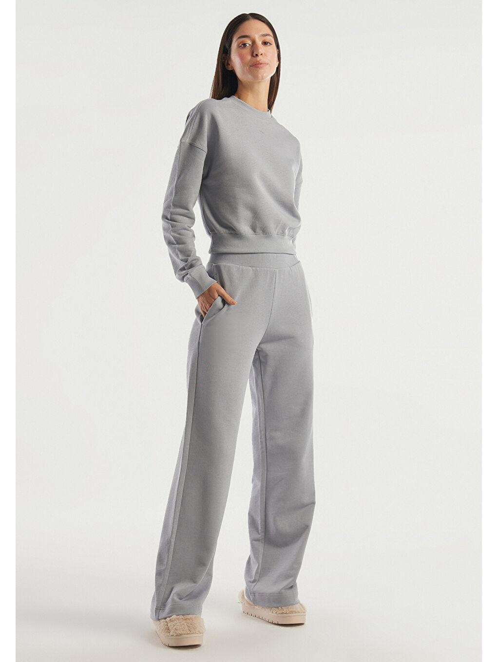 Kadın Açık Gri %100 Pamuk Rahat Kalıp Eşofman Altı