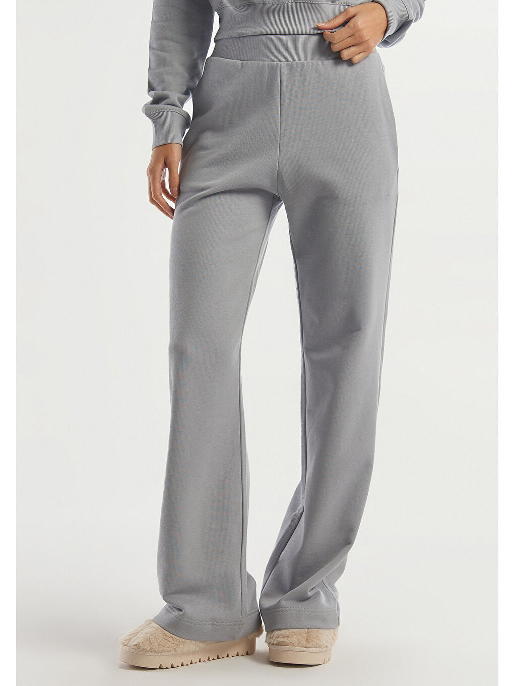 Kadın Açık Gri %100 Pamuk Rahat Kalıp Eşofman Altı-1