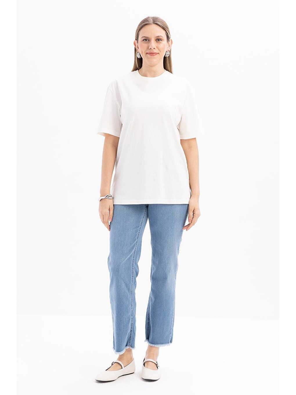 Ekru-kısa Kollu Nakış Detaylı Süprem Tshirt-1