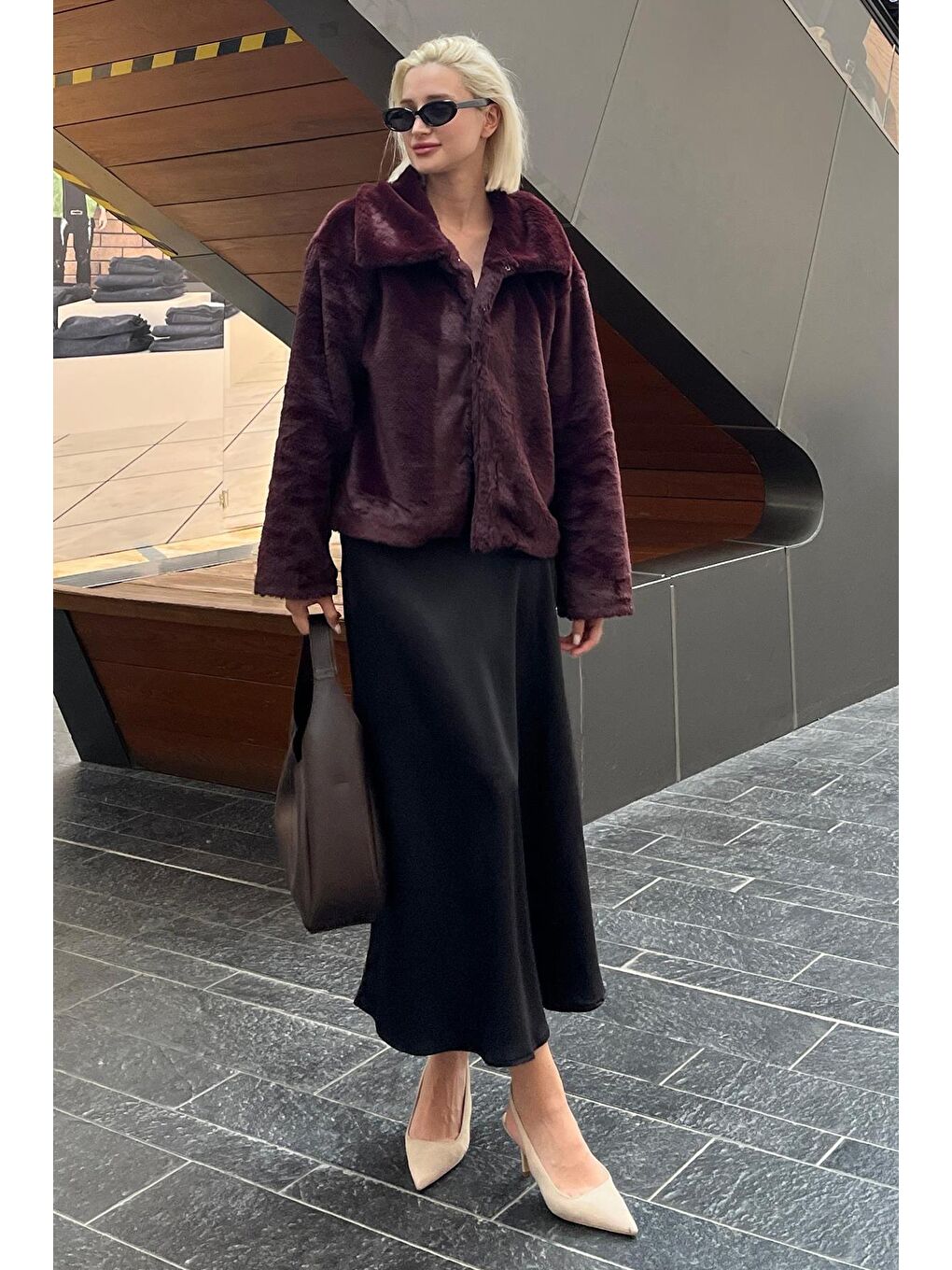 Bordo Yakalı Yumuşak Dokulu Astarlı Kadın Pelüş Kürk Mg2178-7