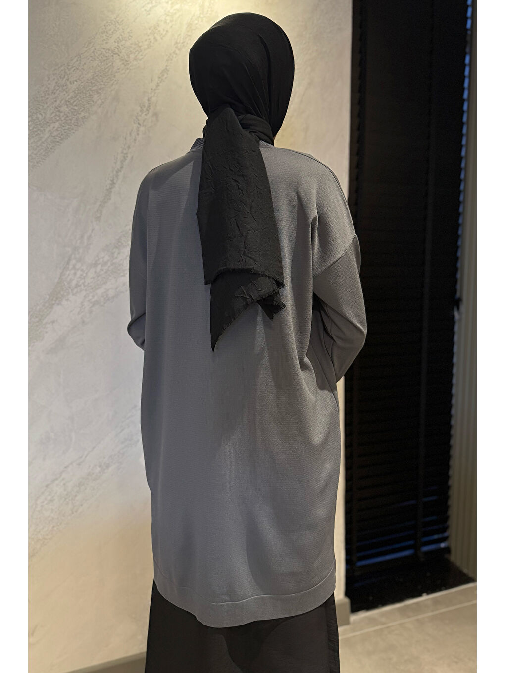 Gri Kadın Gold Düğme Detaylı Tesettür Triko Hırka-7