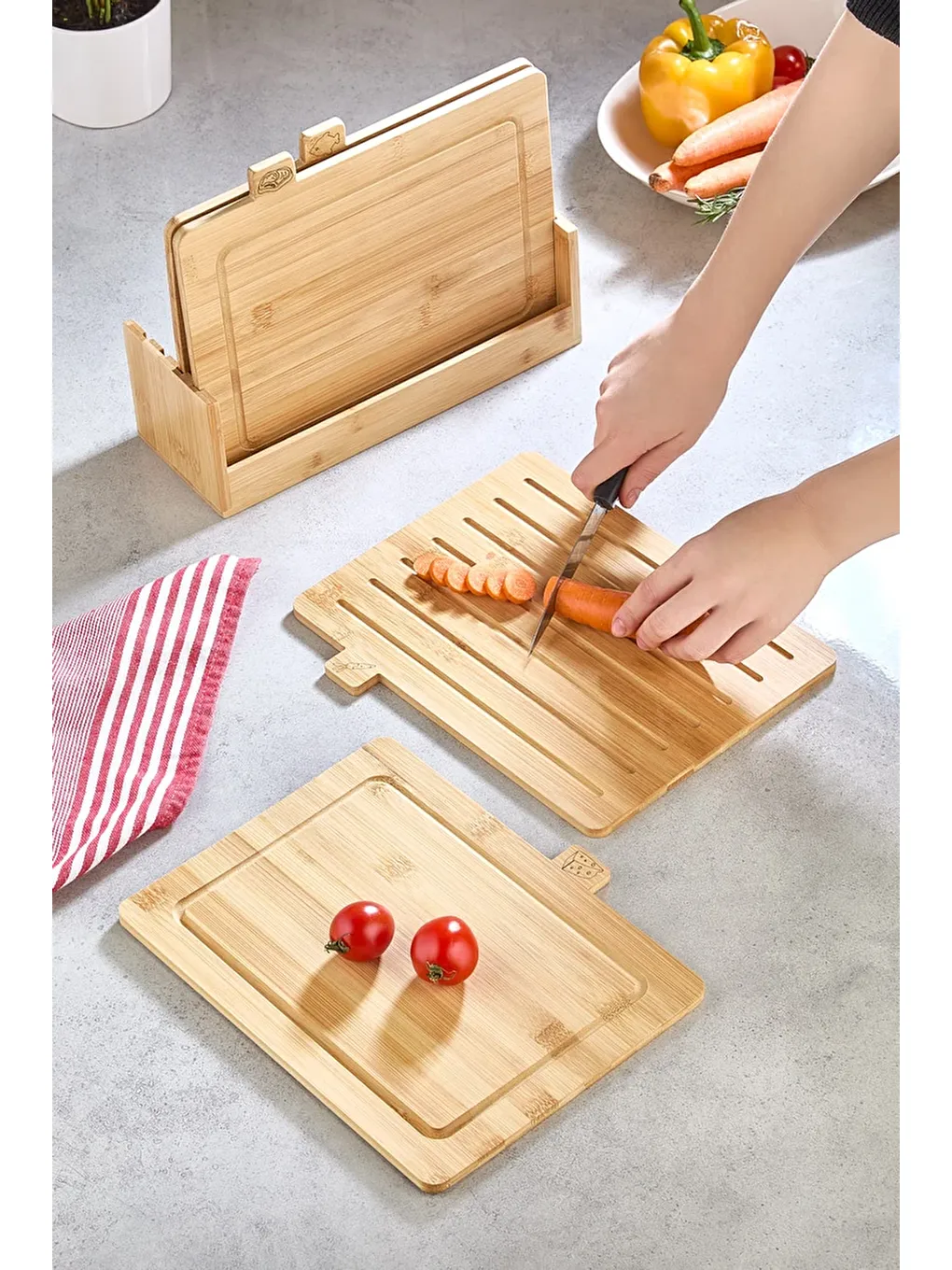 Karışık Bambu 4' lü Standlı Kesme Tahtası Seti-2