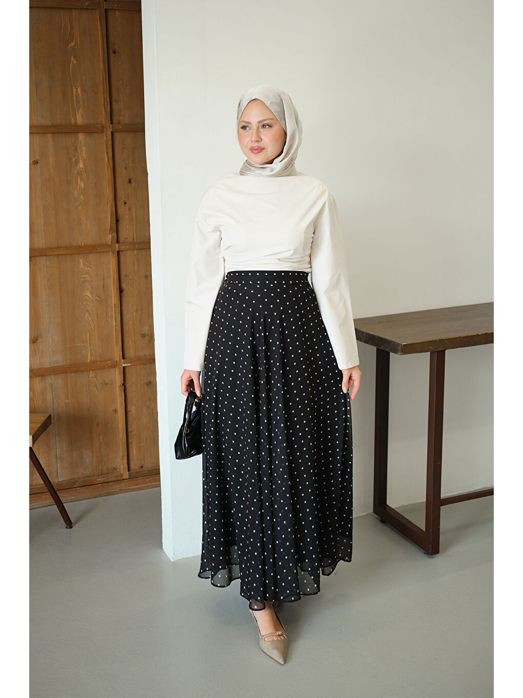 Kadın Puantiye Detay Şifon Etek Siyah