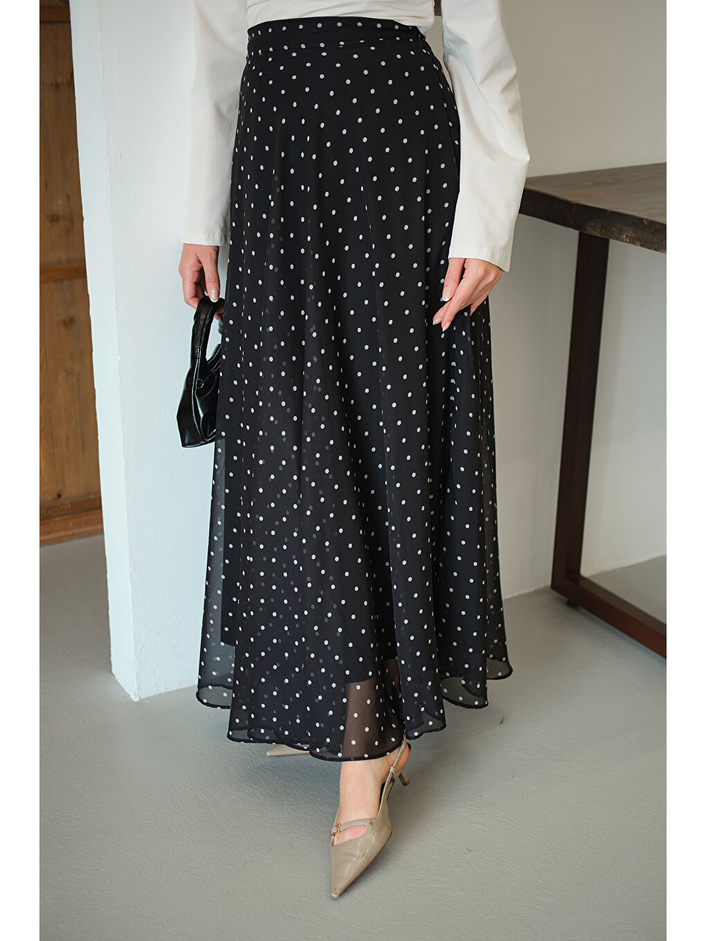 Kadın Puantiye Detay Şifon Etek Siyah-1