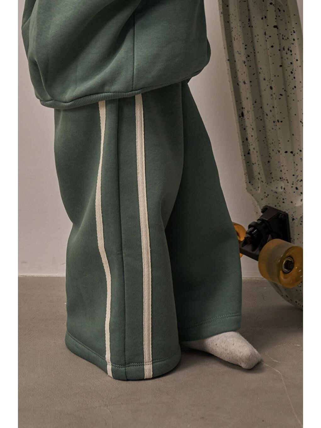 Yeşil Nefti Wide Leg Eşofman Altı-3