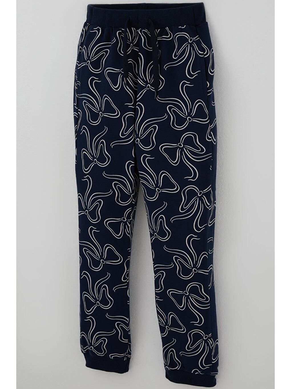 Kız Çocuk Eşofman Takımı Fiyonk Desenli Bağcık Aksesuarlı Lacivert (4-8 Yaş)-6