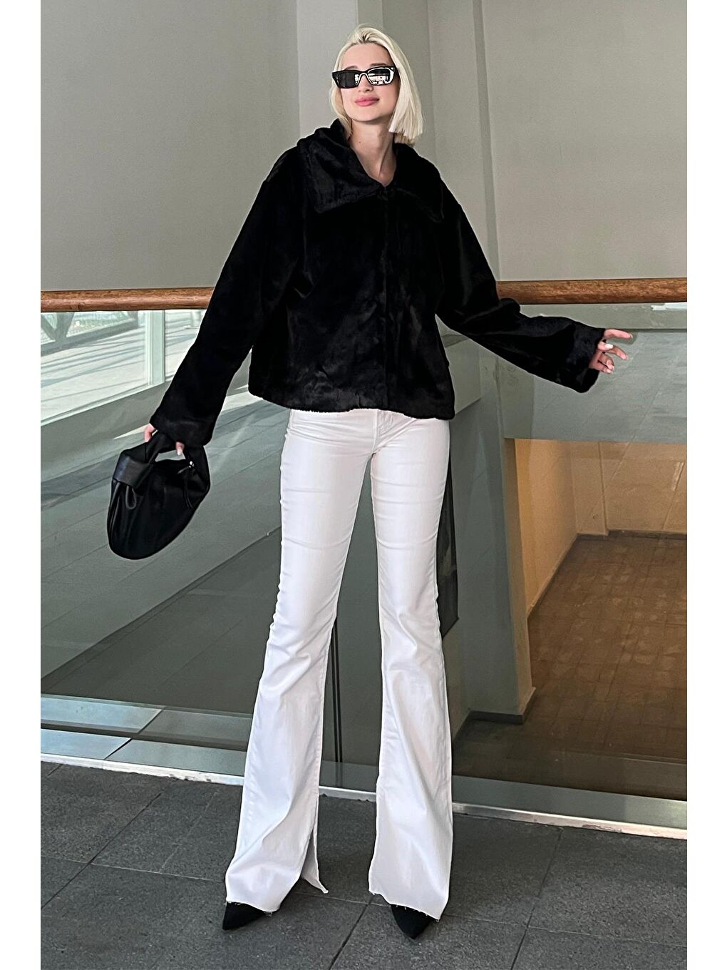 Siyah Yakalı Yumuşak Dokulu Astarlı Kadın Pelüş Kürk Mg2178-4