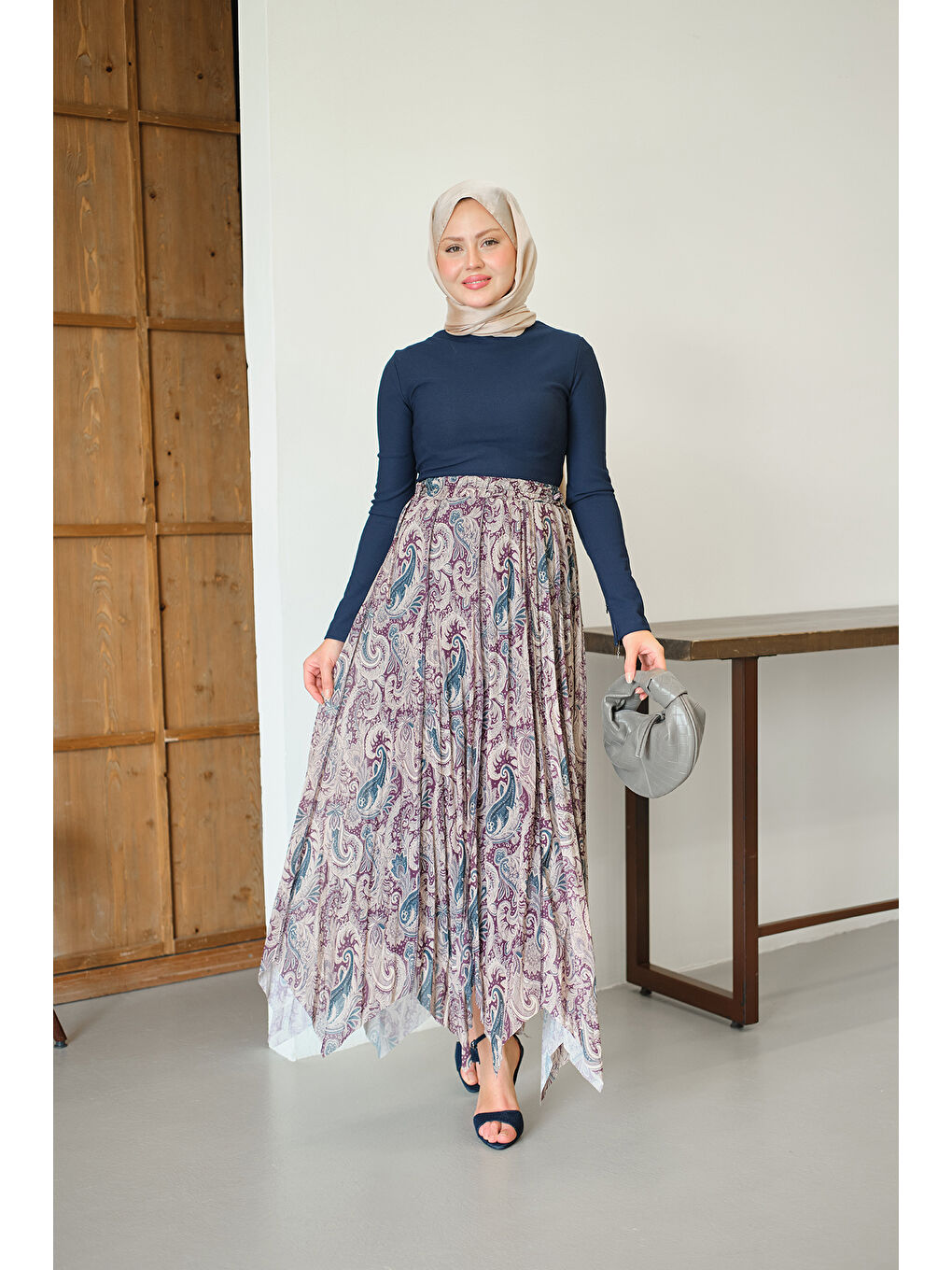 Kadın Asimetrik Kesim Etnik Desenli Şifon Etek Mor