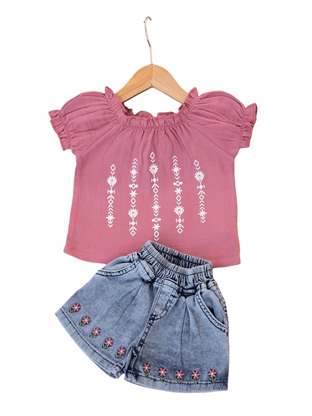 Mürdüm Kız Bebek Yazlık Jean Şortlu Çiçek Baskılı T-shirtlü 6-9-12-18-24 Aylık 2'li Bayramlık Alt Üst Takım-3