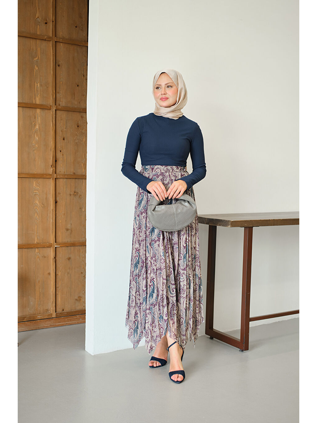 Kadın Asimetrik Kesim Etnik Desenli Şifon Etek Mor-3