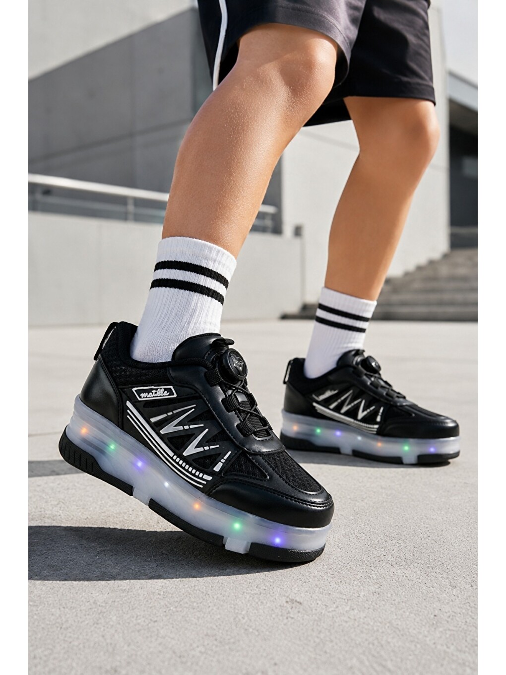 Siyah SKY Çocuk Işıklı Patenli Tekerlekli Sneaker Spor Ayakkabı