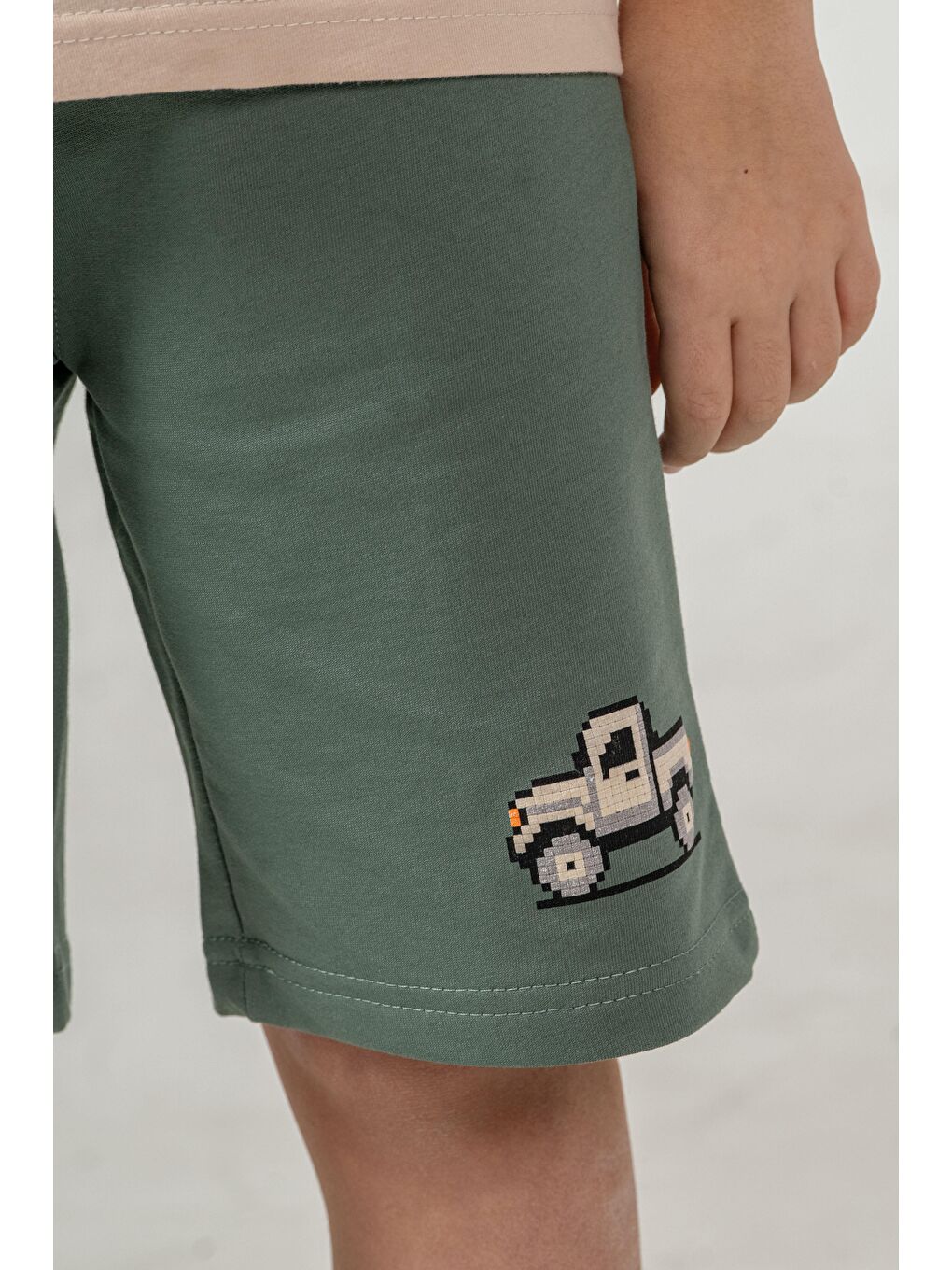 Yeşil Üst Ön Orta Baskılı Alt Sol Bacak Baskılı Erkek Çocuk Şort - Tişört Takımı-4