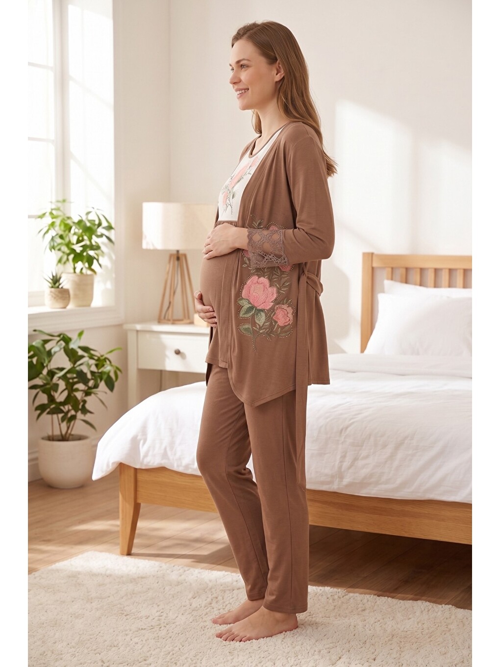 Kahverengi Rosette Çiçek Desenli Dantel Detaylı Sabahlıklı Hamile Ve Lohusa Pijama Takımı-1