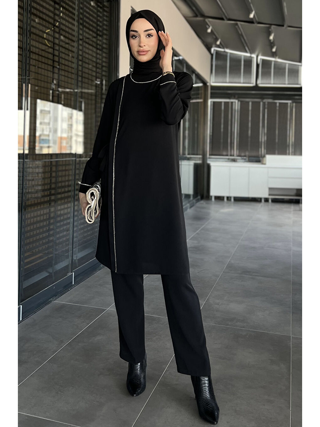 Siyah Kadın Büyük Beden Taşlı Tunik Pantolon Tesettür İkili Takım