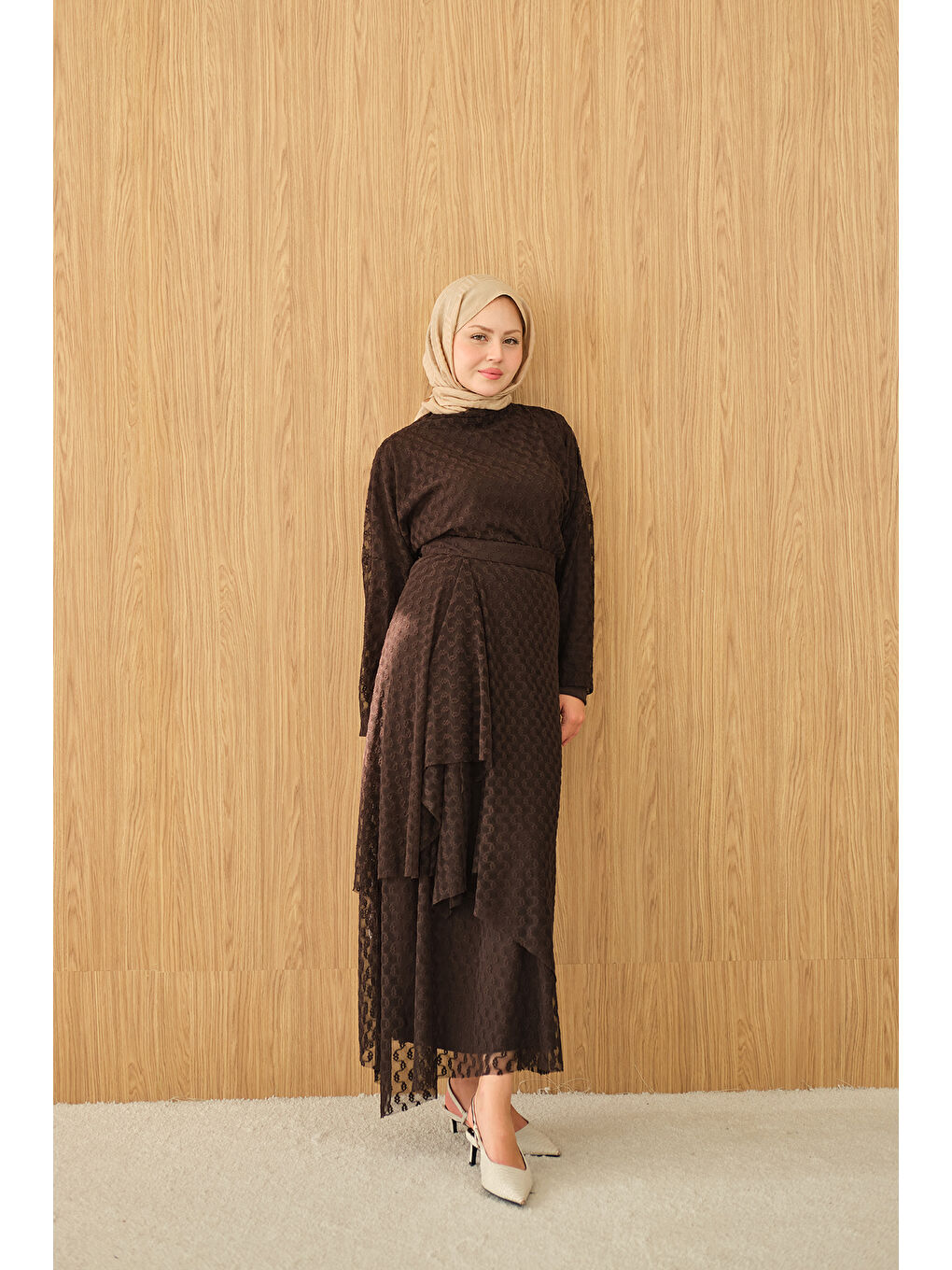 Kadın Kendinden Desenli Etekli Takım Kahverengi-2