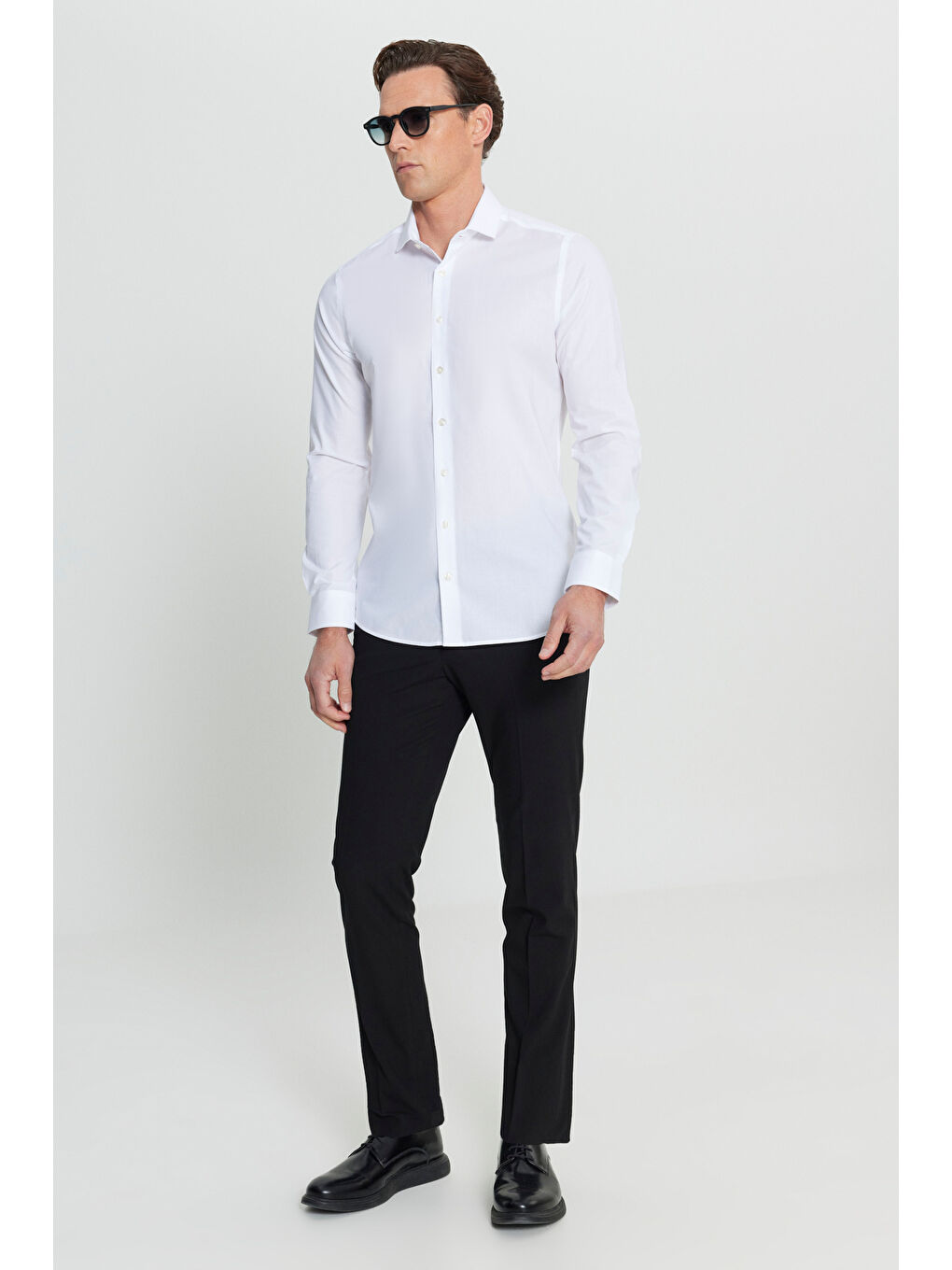 Beyaz Flamlı %100 Pamuk Dar Kesim Erkek Gömlek-1