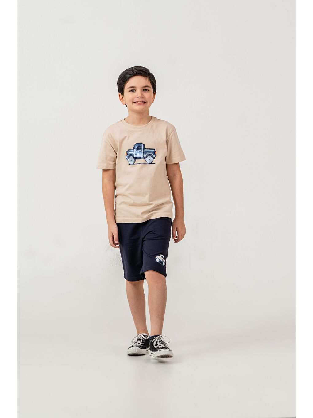 Lacivert Üst Ön Orta Baskılı Alt Sol Bacak Baskılı Erkek Çocuk Şort - Tişört Takımı