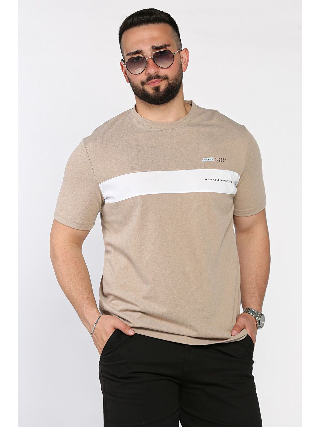 Bej Erkek Bisiklet Yaka Baskılı Tişört