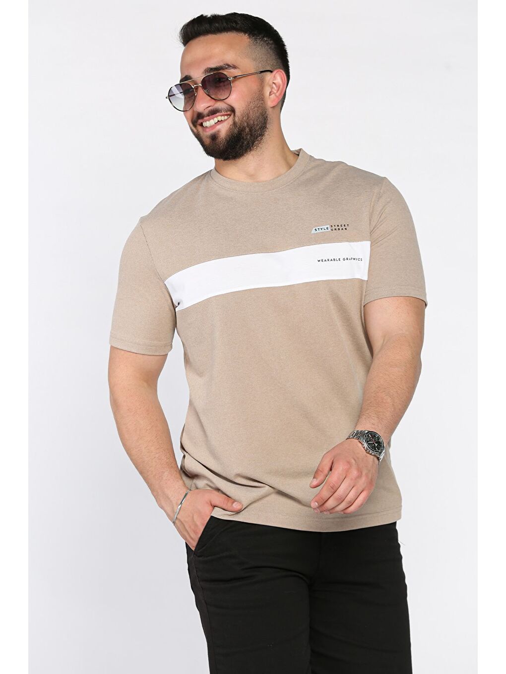 Bej Erkek Bisiklet Yaka Baskılı Tişört-1