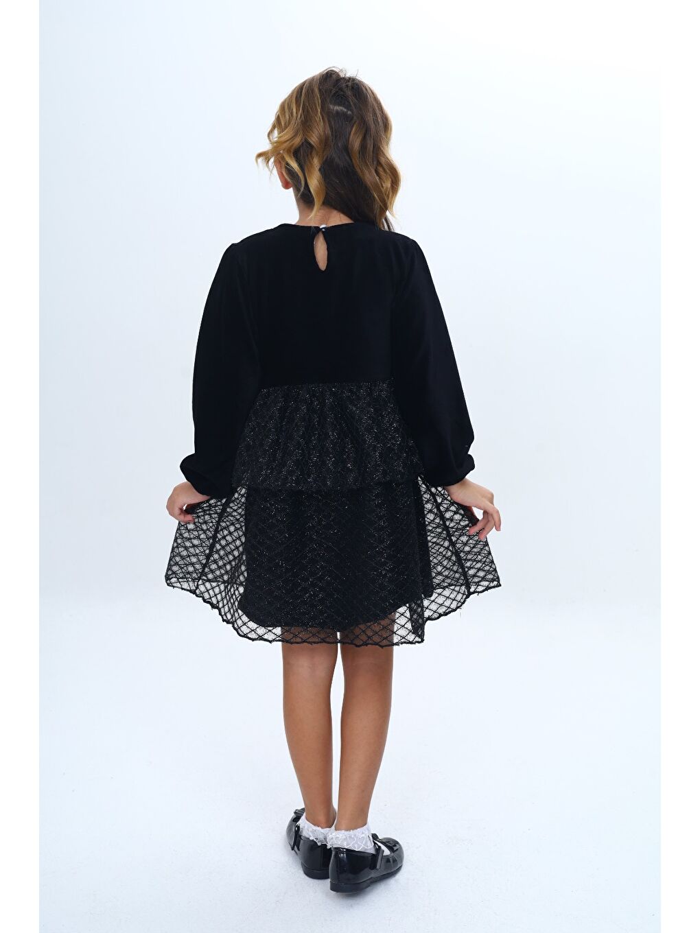 Siyah Kız Çocuk Kadife Kat Kat Fırfır Detaylı Elbise-5