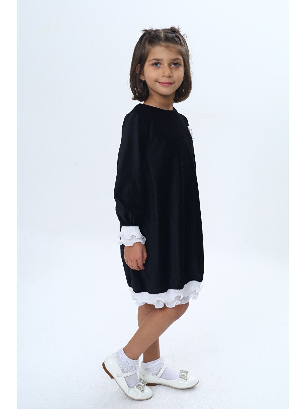 Siyah Kız Çocuk Kadife Fırfır Detaylı Elbise-7