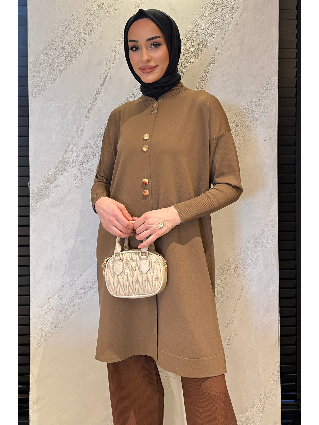 Bej Kadın Gold Düğme Detaylı Tesettür Triko Hırka-2