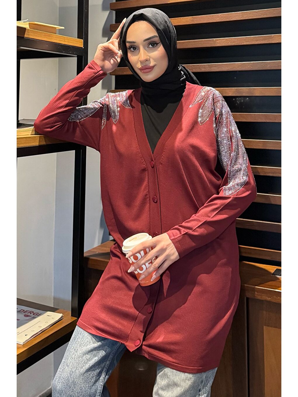 Bordo Omuz Taşlı Tesettür Triko Hırka