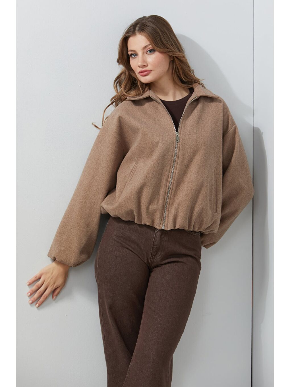 Bej Fermuarlı Cepli Polo Yaka Kaşe Bomber Mont-1