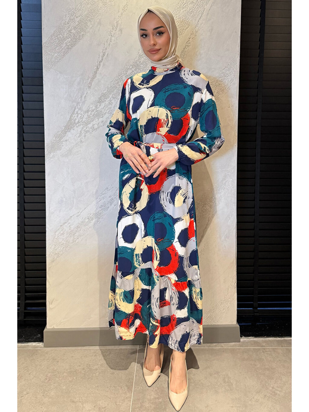 Lacivert Bel Bağlamalı Desenli Tesettür Viskon Elbise-3