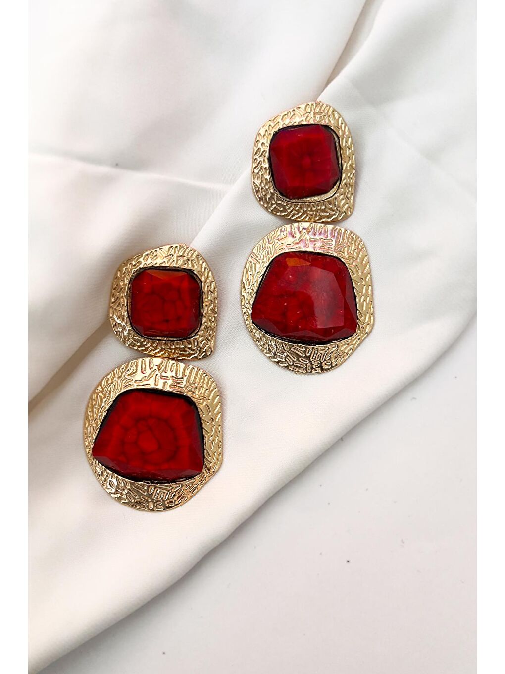 Kare Bordo Sallantılı Kadın Küpe-2