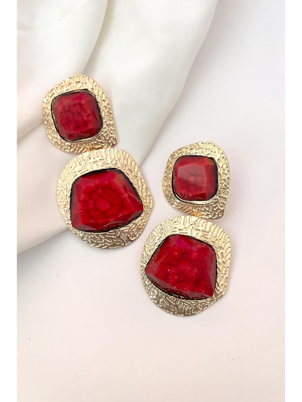 Kare Bordo Sallantılı Kadın Küpe-3