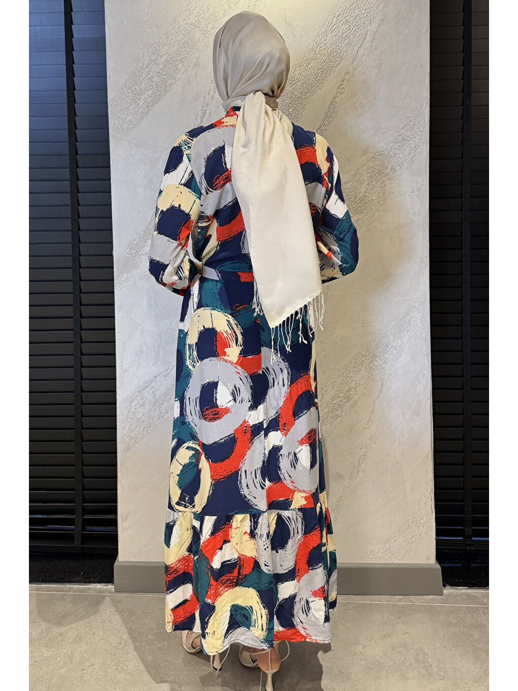 Lacivert Bel Bağlamalı Desenli Tesettür Viskon Elbise-7