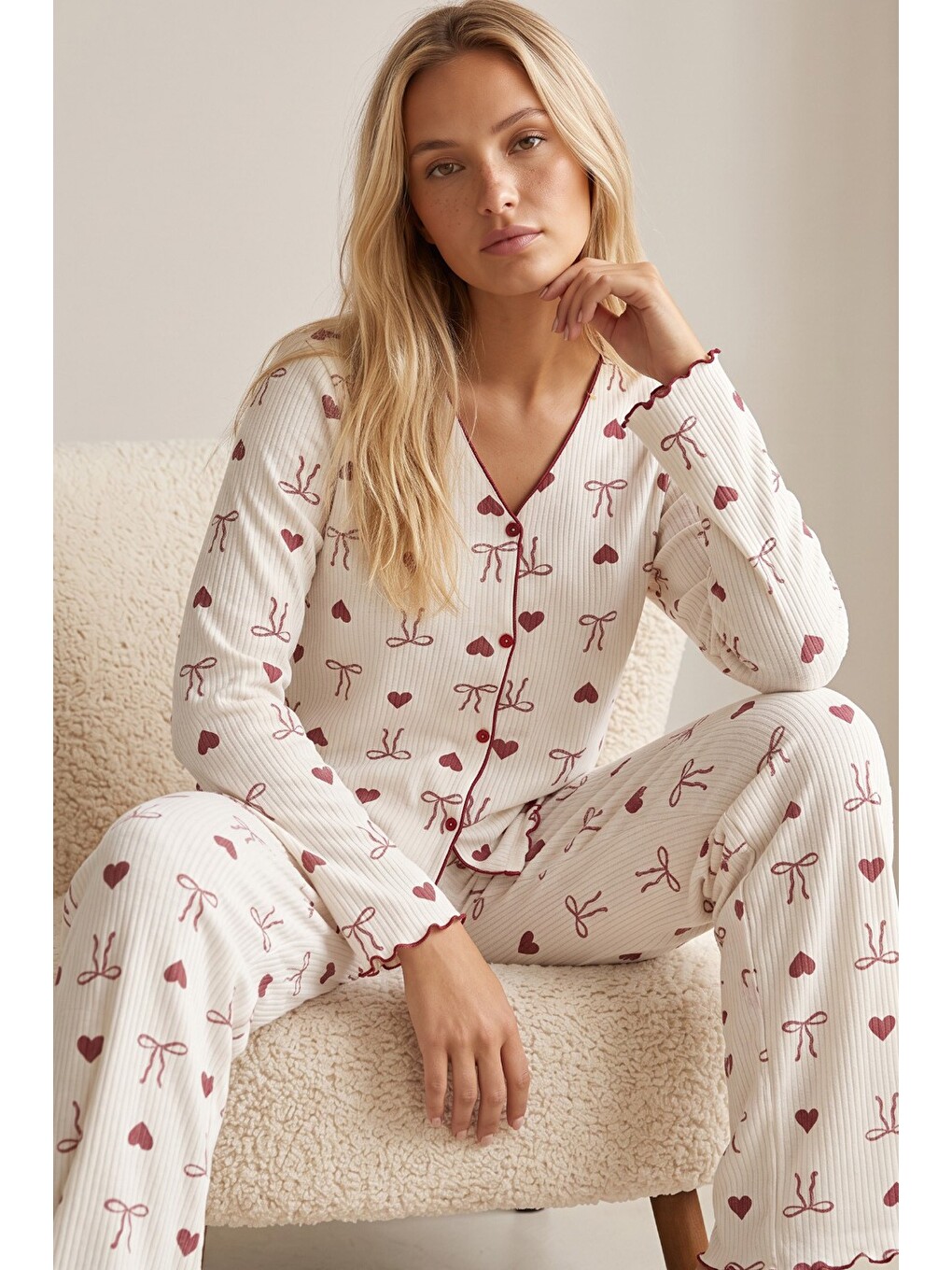 Karışık Yumuşak Tuşe Kışlık Fitilli Pamuklu Örme Düğmeli Hırka Pijama Takım 8073