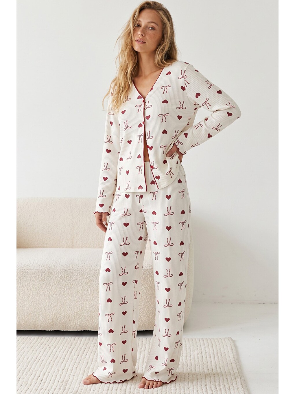 Karışık Yumuşak Tuşe Kışlık Fitilli Pamuklu Örme Düğmeli Hırka Pijama Takım 8073-1