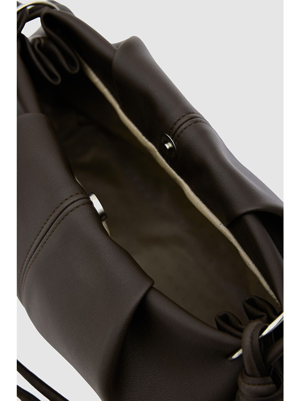 Kahverengi Casa Bağlama Detaylı Omuz Çantası Kahve-5