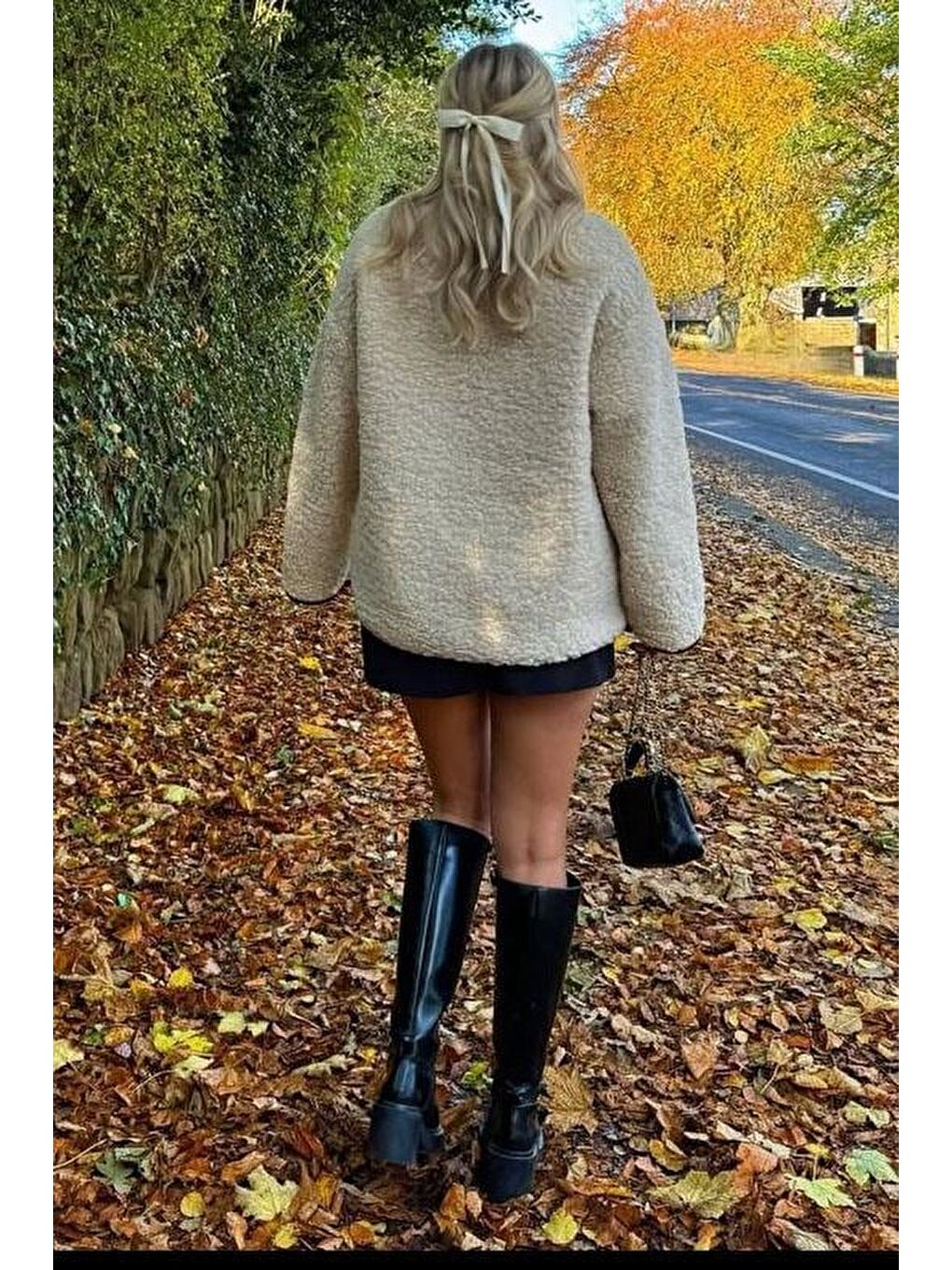 Bej Düğmeli Pelüş Kadın Mont Mg2531-1