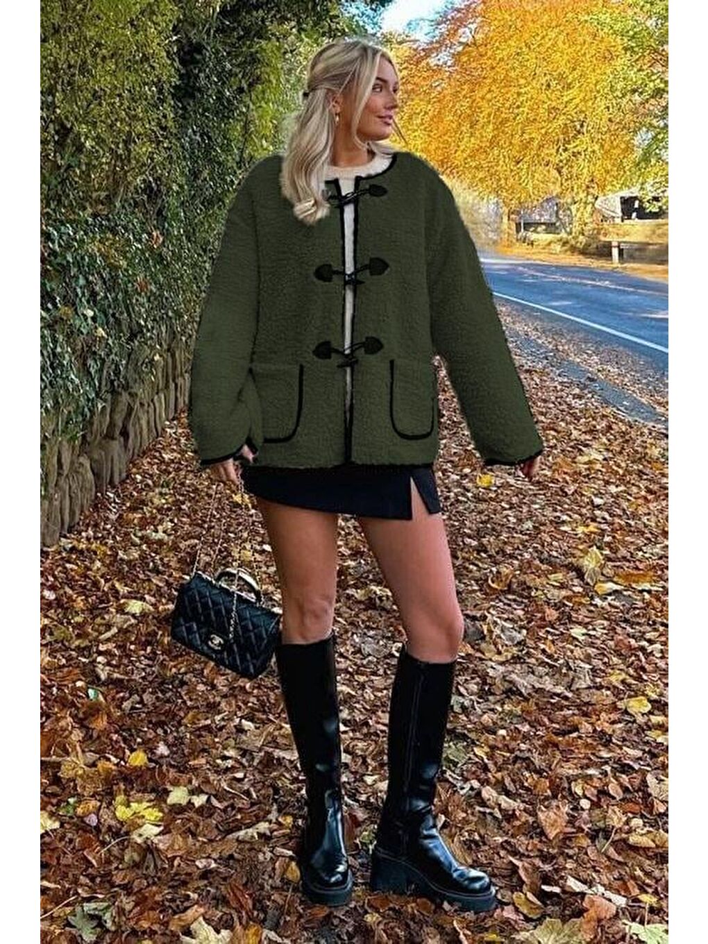 Haki Düğmeli Pelüş Kadın Mont Mg2531