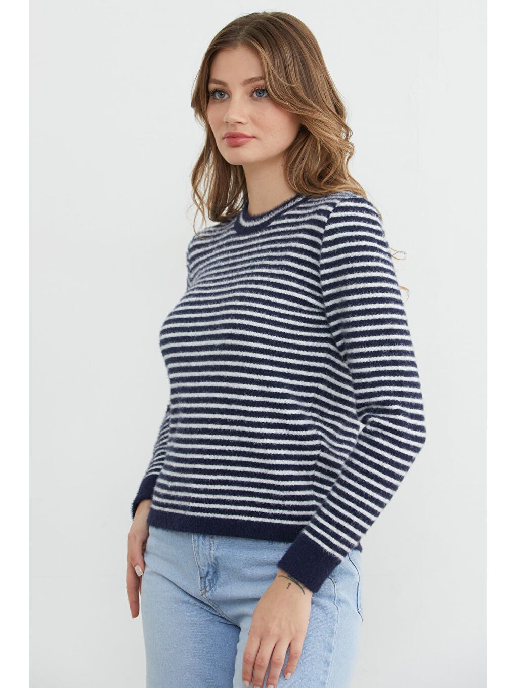 Lacivert Çizgili Sakallı Kazak-3