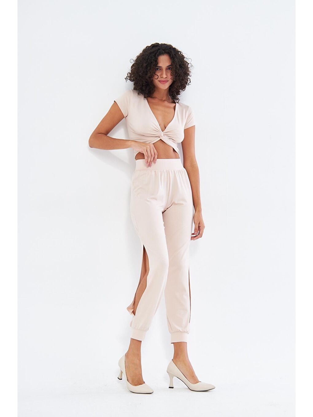 Kadın Burgu Detaylı Kısa Kol Bej Bluz - Twist-1