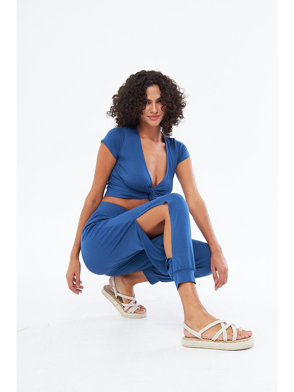 Kadın Burgu Detaylı Kısa Kol Mavi Bluz - Twist-3