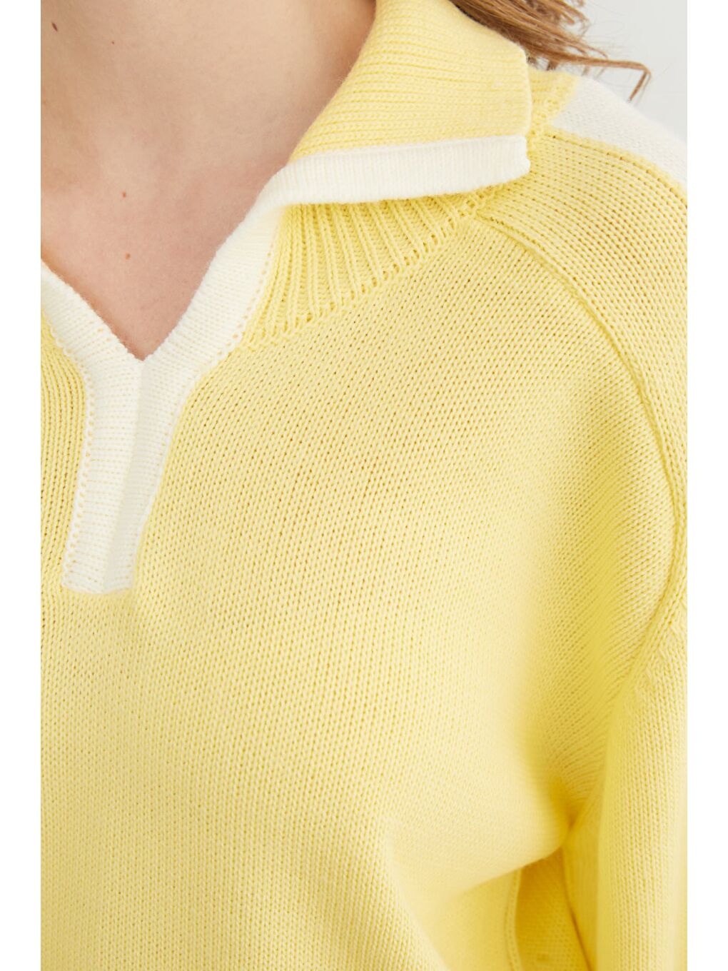 Sarı Şeritli Polo Yaka Salaş Triko Kazak-4