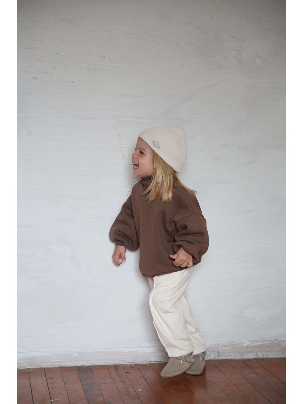 Kahverengi Sarı Sırt Baskılı Çocuk Eşofman Takımı-5