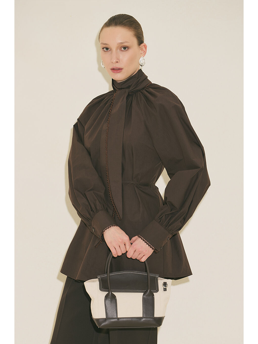 Ruth Kapaklı Mini Kanvas Çanta Kahverengi-4