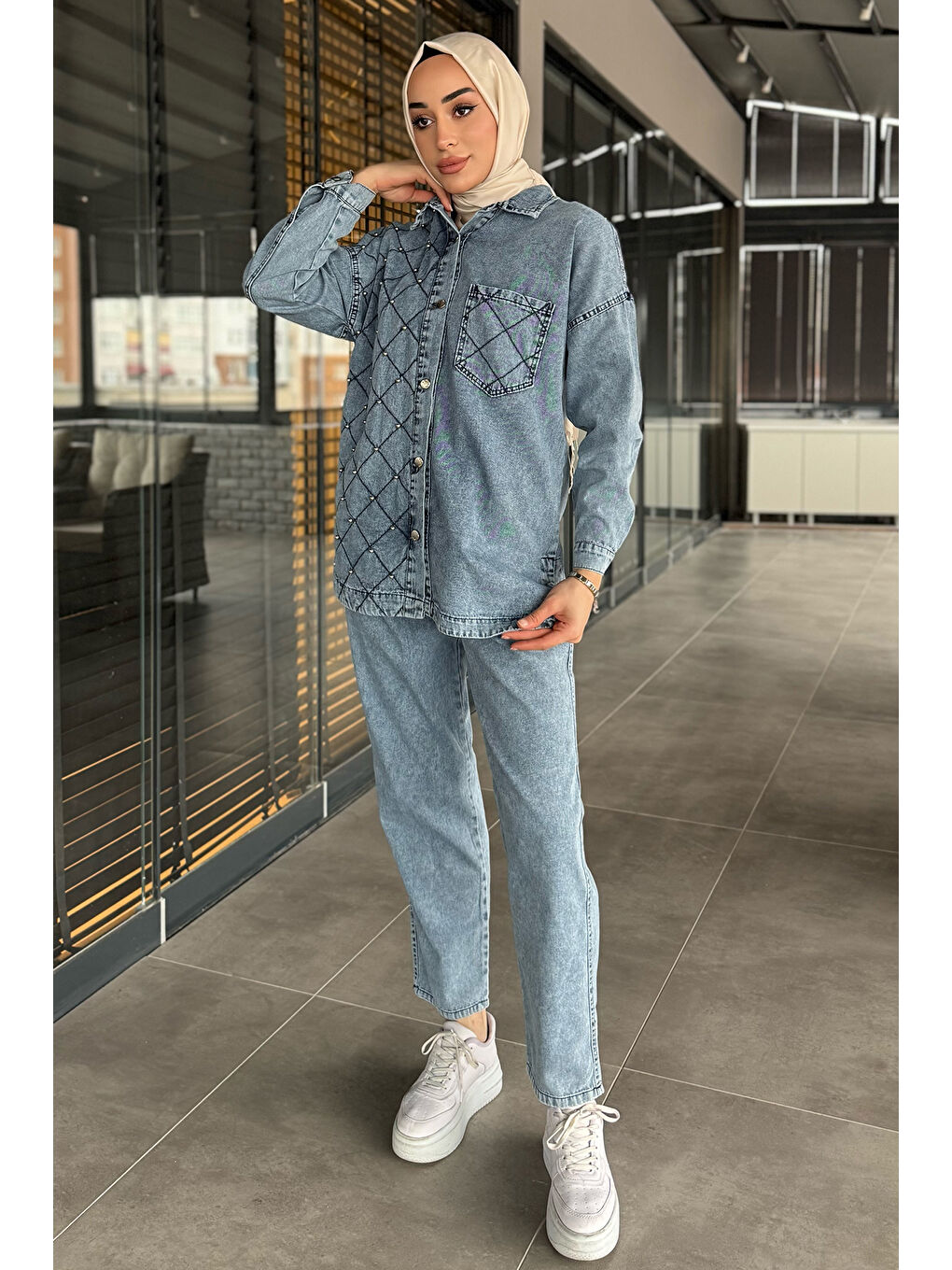 Mavi Kadın Tek Cepli Taş Detaylı Jean Jean Ceket Pantolon Tesettür İkili Takım