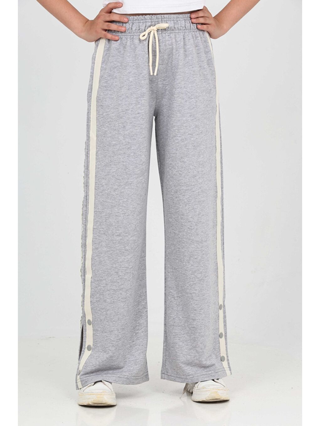 Gri Kız Çocuk Boydan Şeritli Eşofman Alt