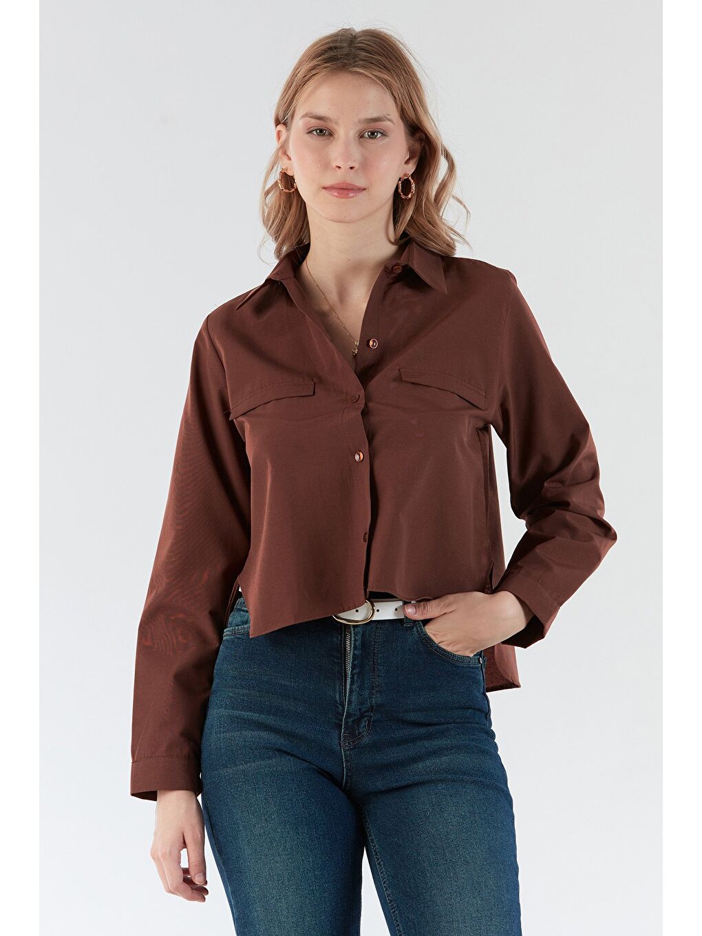 Kahverengi Basic Cep Detaylı Arkası Uzun Gömlek-3