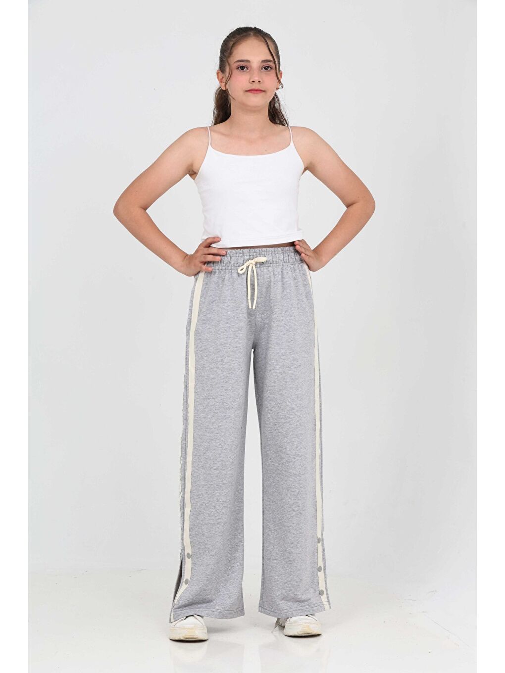 Gri Kız Çocuk Boydan Şeritli Eşofman Alt-1